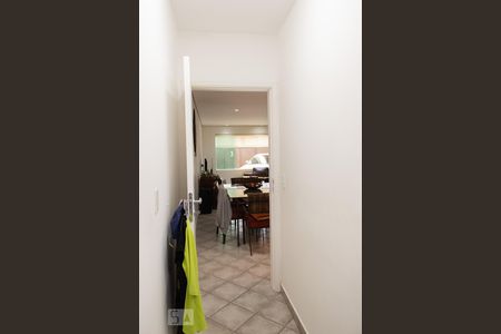 Casa à venda com 250m², 3 quartos e 2 vagas Casa à venda com 250m², 3 quartos e 2 vagasEscritório