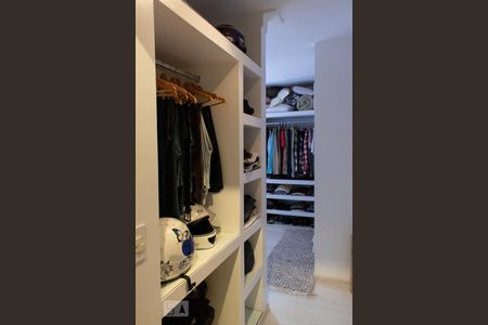 Casa à venda com 250m², 3 quartos e 2 vagas Casa à venda com 250m², 3 quartos e 2 vagasSuíte 2