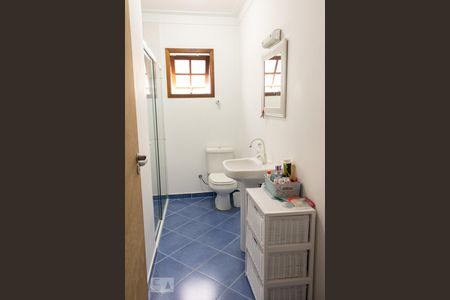 Casa à venda com 250m², 3 quartos e 2 vagas Casa à venda com 250m², 3 quartos e 2 vagasBanheiro