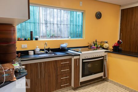 Casa à venda com 250m², 3 quartos e 2 vagas Casa à venda com 250m², 3 quartos e 2 vagasCozinha