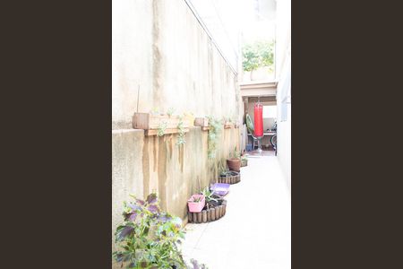 Casa à venda com 250m², 3 quartos e 2 vagas Casa à venda com 250m², 3 quartos e 2 vagasQuintal