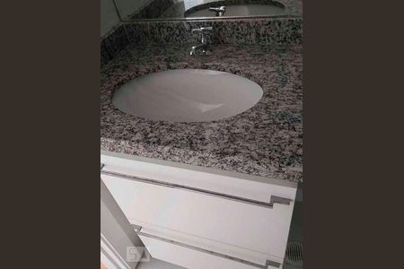 Apartamento à venda com 54m², 2 quartos e 1 vagaBanheiro Social