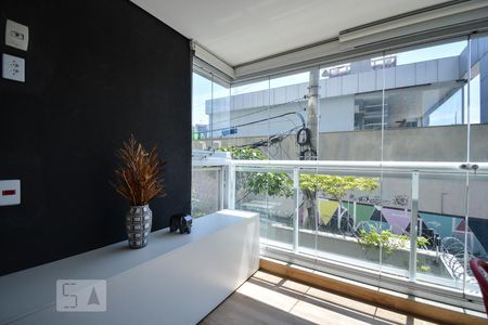 Varanda de apartamento à venda com 1 quarto, 44m² em Pinheiros, São Paulo