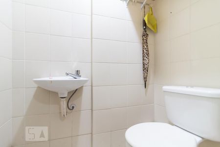 Apartamento para alugar com 120m², 3 quartos e 2 vagas Apartamento para alugar com 120m², 3 quartos e 2 vagasBanheiro de Serviço
