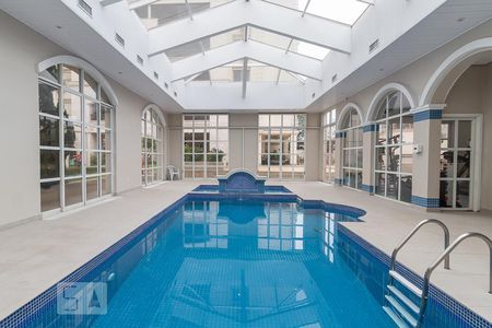 Apartamento para alugar com 120m², 3 quartos e 2 vagas Apartamento para alugar com 120m², 3 quartos e 2 vagasÁrea comum - Piscina