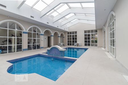 Apartamento para alugar com 120m², 3 quartos e 2 vagas Apartamento para alugar com 120m², 3 quartos e 2 vagasÁrea comum - Piscina