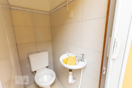 Casa à venda com 150m², 3 quartos e 2 vagasBanheiro de Serviço