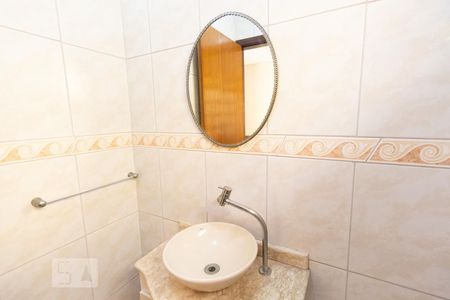 Casa à venda com 150m², 3 quartos e 2 vagasLavabo