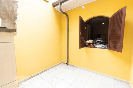 Casa à venda com 150m², 3 quartos e 2 vagasLavanderia