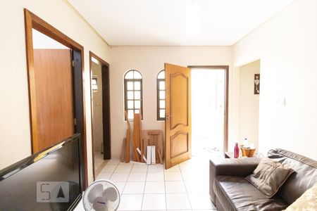 Sala de casa à venda com 3 quartos, 150m² em Vila São Paulo, São Paulo