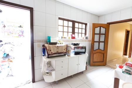 Casa à venda com 150m², 3 quartos e 2 vagasCozinha