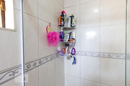 Casa à venda com 150m², 3 quartos e 2 vagasBanheiro