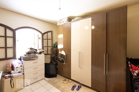 Casa à venda com 150m², 3 quartos e 2 vagasQuarto