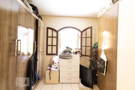 Casa à venda com 150m², 3 quartos e 2 vagasQuarto