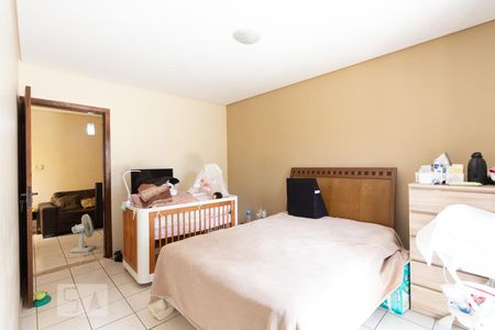 Quarto de casa à venda com 3 quartos, 150m² em Vila São Paulo, São Paulo