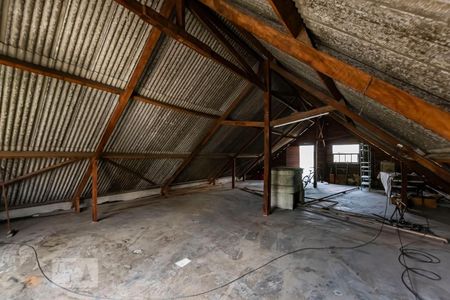 Casa à venda com 220m², 3 quartos e 2 vagasCobertura