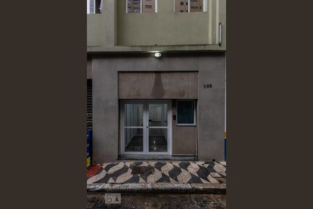 Studio para alugar com 37m², 1 quarto e sem vaga Studio para alugar com 37m², 1 quarto e sem vagaFachada