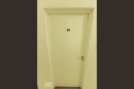 Porta de kitnet/studio para alugar com 1 quarto, 30m² em República, São Paulo