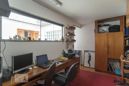 Casa à venda com 300m², 2 quartos e 2 vagasQuarto 3 - escritório