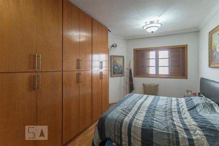 Casa à venda com 300m², 2 quartos e 2 vagasQuarto 2 - suíte