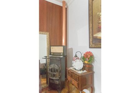 Casa à venda com 300m², 2 quartos e 2 vagasSala - piso superior - aquecedor salamandra