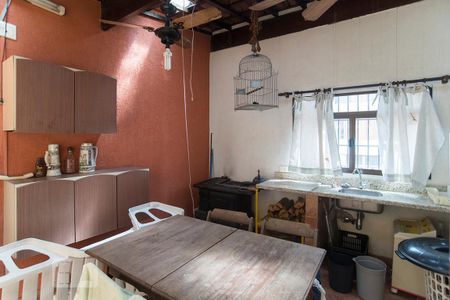 Casa à venda com 300m², 2 quartos e 2 vagasEspaço - 3o. Pavimento