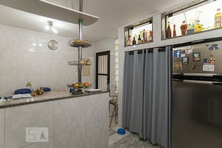 Casa à venda com 300m², 2 quartos e 2 vagasCozinha