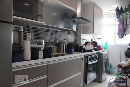 Apartamento para alugar com 70m², 2 quartos e 2 vagasCozinha