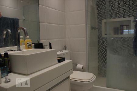 Apartamento para alugar com 70m², 2 quartos e 2 vagasBanheiro Social