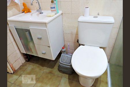 Casa à venda com 210m², 5 quartos e 2 vagasBanheiro 2