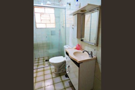 Casa à venda com 210m², 5 quartos e 2 vagasBanheiro 1