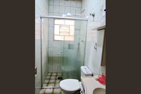 Casa à venda com 210m², 5 quartos e 2 vagasBanheiro 1