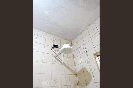 Casa à venda com 210m², 5 quartos e 2 vagasChuveiro