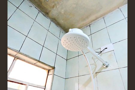 Casa à venda com 210m², 5 quartos e 2 vagasChuveiro