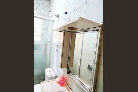 Casa à venda com 210m², 5 quartos e 2 vagasBanheiro 1