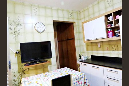 Casa à venda com 210m², 5 quartos e 2 vagasCozinha