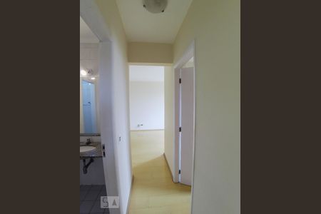 Apartamento à venda com 70m², 2 quartos e 1 vagaCorredor