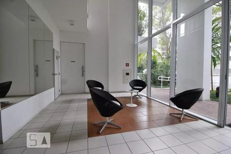 Apartamento à venda com 75m², 2 quartos e 2 vagasHall social