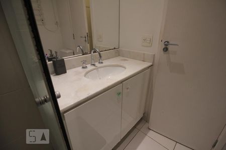 Apartamento à venda com 75m², 2 quartos e 2 vagasPia