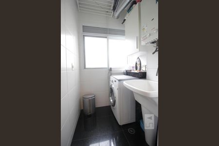 Apartamento à venda com 75m², 2 quartos e 2 vagasÁrea de Serviço