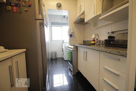 Apartamento à venda com 75m², 2 quartos e 2 vagasCozinha