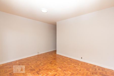 Casa para alugar com 180m², 3 quartos e 3 vagasSuíte