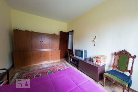 Casa à venda com 290m², 3 quartos e 5 vagasQuarto 2