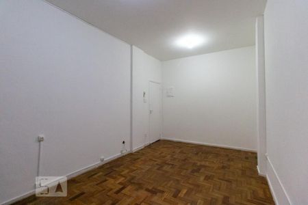 Studio à venda com 22m², 1 quarto e sem vaga Studio à venda com 22m², 1 quarto e sem vagaSala