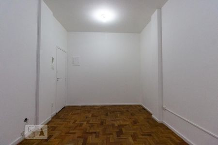 Studio à venda com 22m², 1 quarto e sem vaga Studio à venda com 22m², 1 quarto e sem vagaSala
