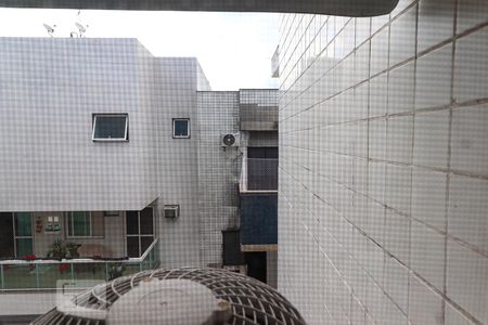 Apartamento à venda com 300m², 3 quartos e 2 vagas Apartamento à venda com 300m², 3 quartos e 2 vagasVista da Suíte 1