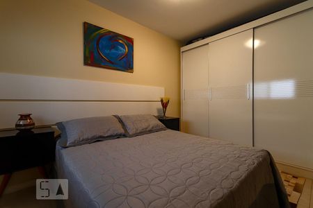 Apartamento à venda com 300m², 3 quartos e 2 vagas Apartamento à venda com 300m², 3 quartos e 2 vagasQuarto