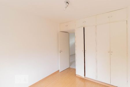 Quarto 1 de apartamento para alugar com 2 quartos, 45m² em Pinheiros, São Paulo