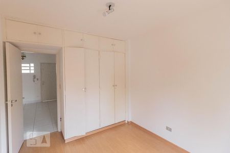 Quarto 1 de apartamento para alugar com 2 quartos, 45m² em Pinheiros, São Paulo