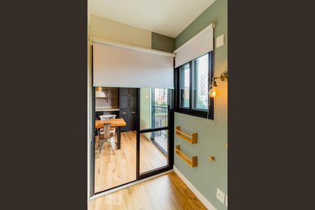 Apartamento à venda com 59m², 2 quartos e 1 vagaQuarto - Porta de Vidro / Varanda